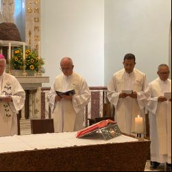 : 26_04_Missa presidida por Dom Orlando (15).jpeg