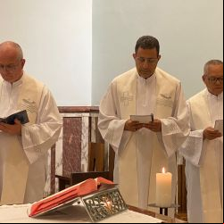 : 26_04_Missa presidida por Dom Orlando (16).jpeg