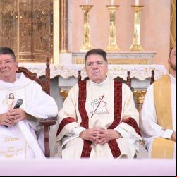 : MISSA DE JUBILEU DE OURO SACERDOTAL (10)