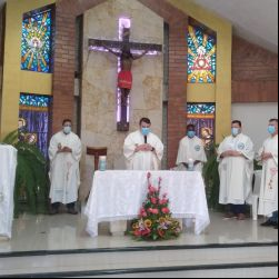 : Missa animada pela nova unidade RJ SP BA_Pe Nelson pregou e Viol proclamou o Evangelho (5).jpeg