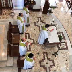 : Missa de abertura presidida pelo Provincial de São Paulo e Conselho (17).jpeg
