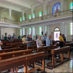 : Missa de abertura presidida pelo Provincial de São Paulo e Conselho (3).jpeg
