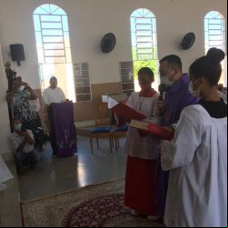 : Missa de posse do Pe Rodrigo (12).jpeg