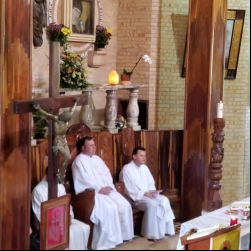: Missa final da Assembleia presidida pelo Superior Geral e concelebrada pelos Superiores das Missões em Cuba (Padre Máximo) e Suriname (Padre Ricardo) (9)