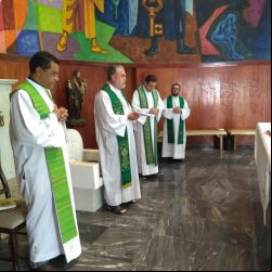 : Missa presidida pelo Pe. Chicão (assessor provincial dos MLR da Província de SP) (3)