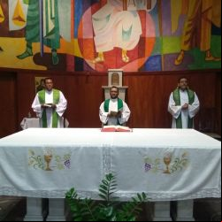 : Missa presidida pelo Pe. Gilson (assessor provincial dos MLR da Vice-Província da Bahia) (1)