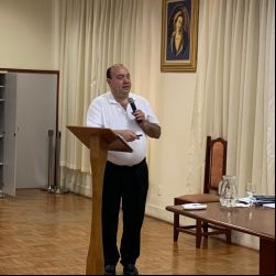 : Padre Vicente, Ecônomo Geral