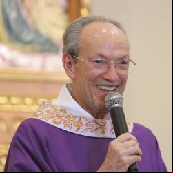 : Pe. Freitas