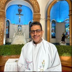 : Visita ao Santuário Nacional de Nossa Senhora de CAACUPÊ, padroeira do Paraguai _ Celebramos a Missa ás 7h na quarta-feira