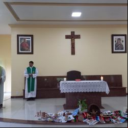 : Retiro com o Padre Alfredo (1).jpeg